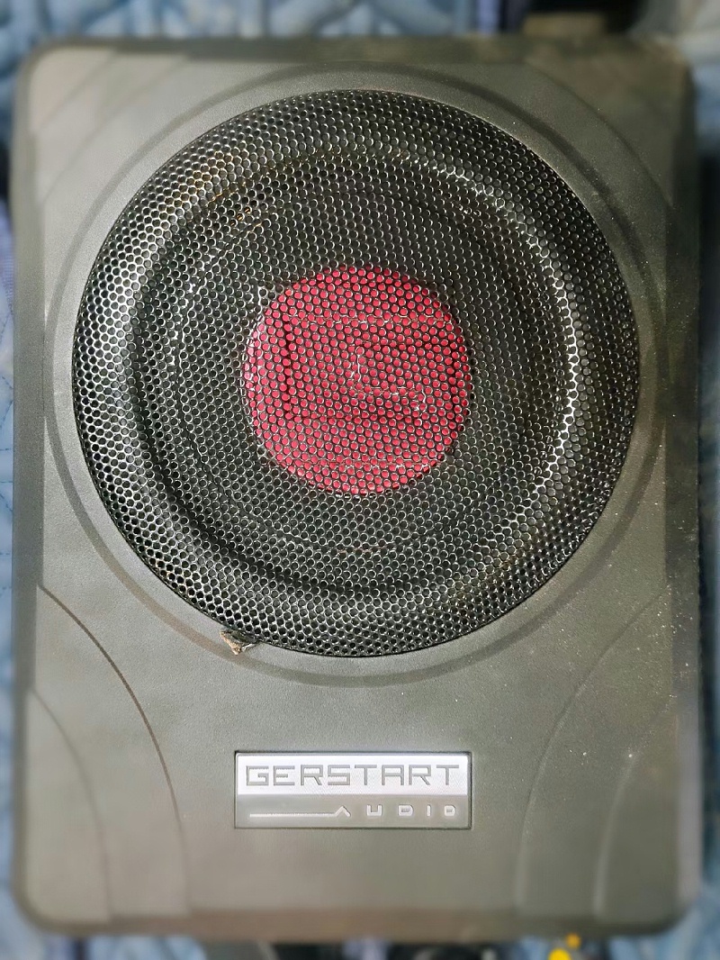 超低音安装